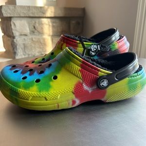 Crocs Rainbow Tie Dye Fur Lining
